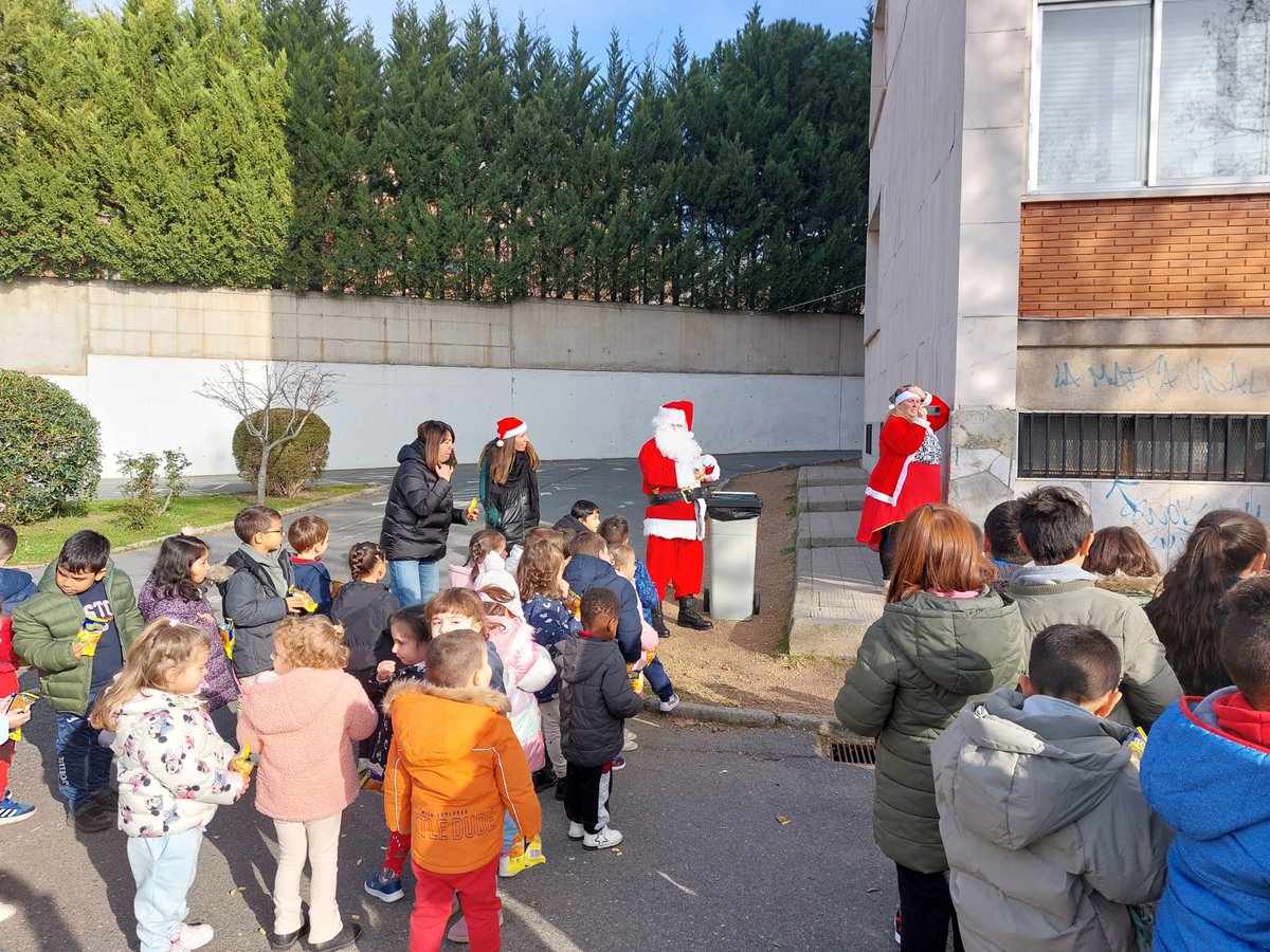 Ceip Villar y Macías tweet media