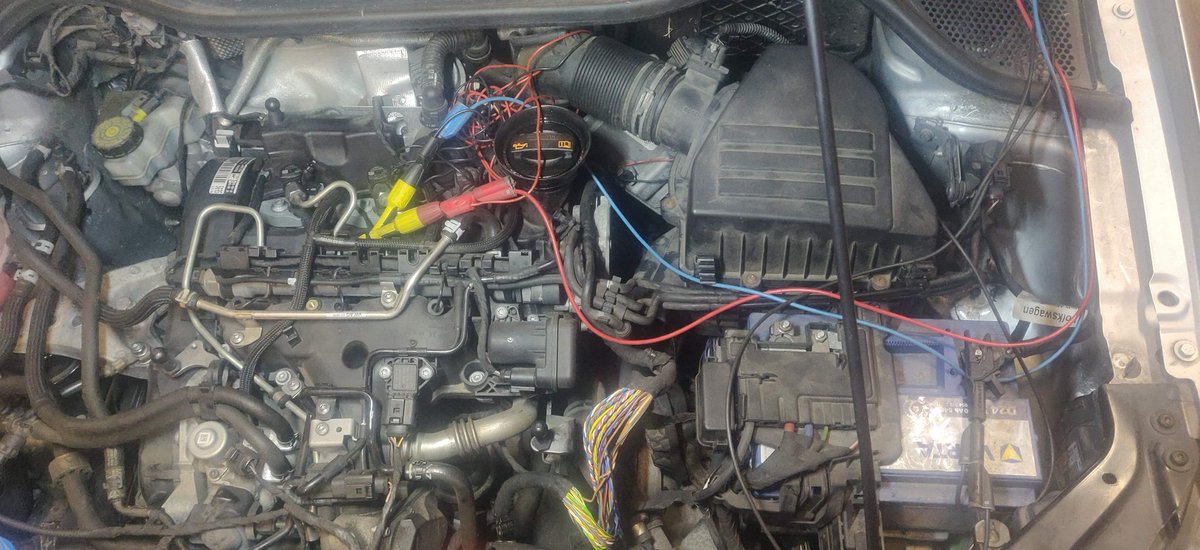 #picaday #mechanic Intermittent injector misfire on #vw diesel. Found to be a short in the loom.