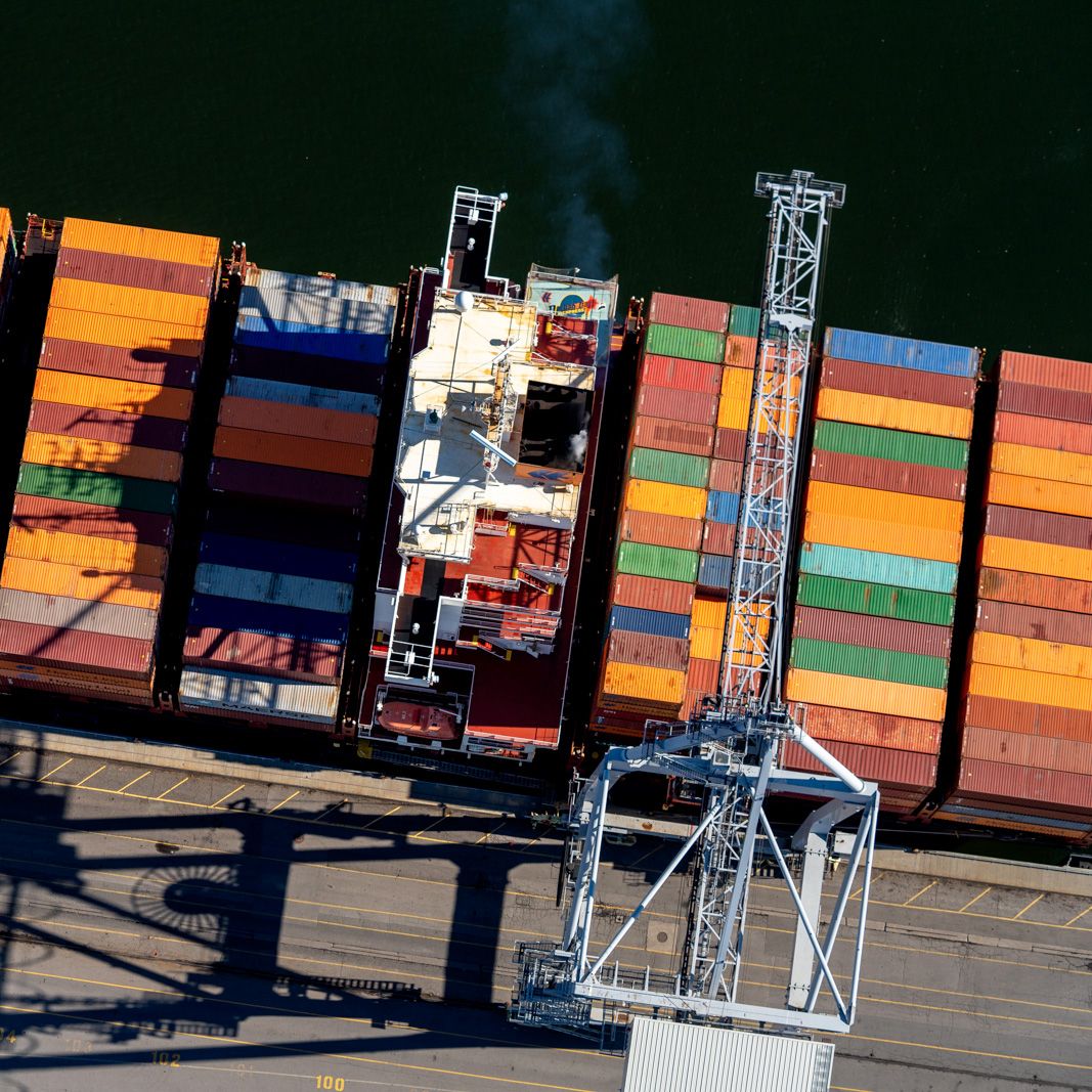 PortMTL's tweet photo. 15 navires attendus d’ici le 28 décembre
29 navires accueillis depuis le 16 novembre
Le rétablissement est bien avancé au #PortMTL à la suite de la fin du conflit de travail ➡️ https://t.co/wCRCAtLKfG https://t.co/1cpEJlFB5q
