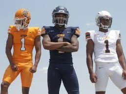 K5 Clark (@xkimal) on Twitter photo After a great conversation with <a href="/CoachjjClark/">J.J. Clark</a> I would like to say I have my first offer. #AGTG #K5 After a great conversation with <a href="/CoachjjClark/">J.J. Clark</a> I would like to say I have my first offer. #AGTG #K5