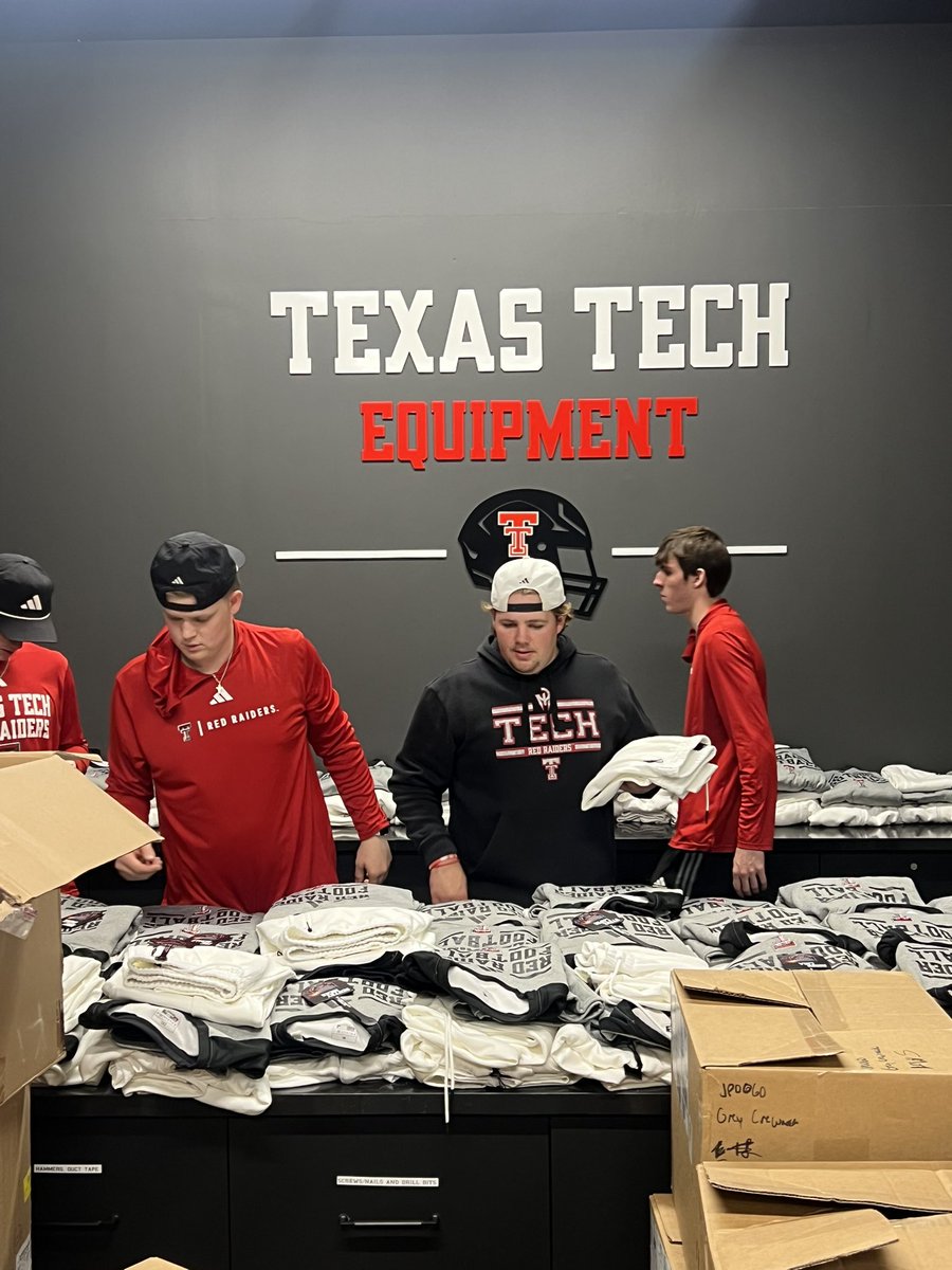 Dedicated student managers getting bowl gear set for <a href="/TexasTechFB/">Texas Tech Football</a> <a href="/AZOLibertyBowl/">AutoZone Liberty Bowl</a>