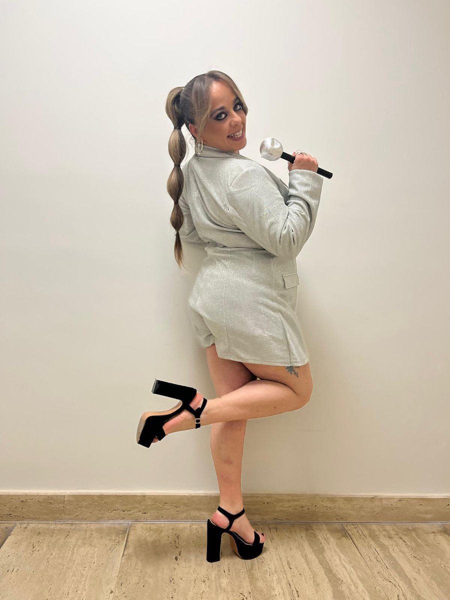 malditabenitez's tweet photo. V I O L E T I S T A S 💜
Tenemos que tener a nuestra niña @violetaacrespo en la FINAL.
Hoy es una noche muy importante y tenemos que tener el corazón unido 💜
GRACIAS FAMILIA Y A POR LO QUE QUEDA 😈🫶🙏💜🥹
#VioletaGanadora
#TeamVioleta
🏆💜 https://t.co/NAjxvur21V