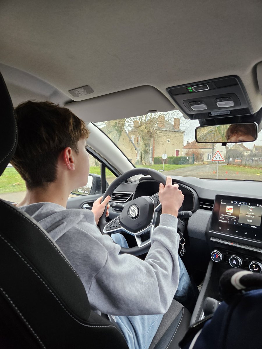 Karim BENMILOUD tweet media