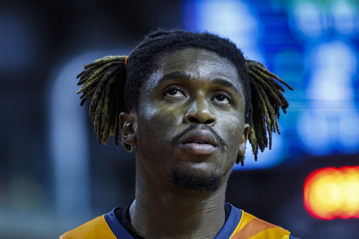 🥈1ª FEB 

Lionel Kouadio, MVP de la jornada 12 tras su actuación ante Odilo Cartagena:

🎯 29 puntos
✅ 9-10 T2 // 2-2 T3 // 5-7 TL
🦾 9 rebotes 
🧹 2 robos 
⛔ 1 tapón 
🥊 7 faltas recibidas 
➕ 41 de valoración
⏱️ 37:05 minutos 

<a href="/LionelNathanKo1/">Lionel Nathan 😈</a> × <a href="/cbmoron/">C.B. Morón</a>