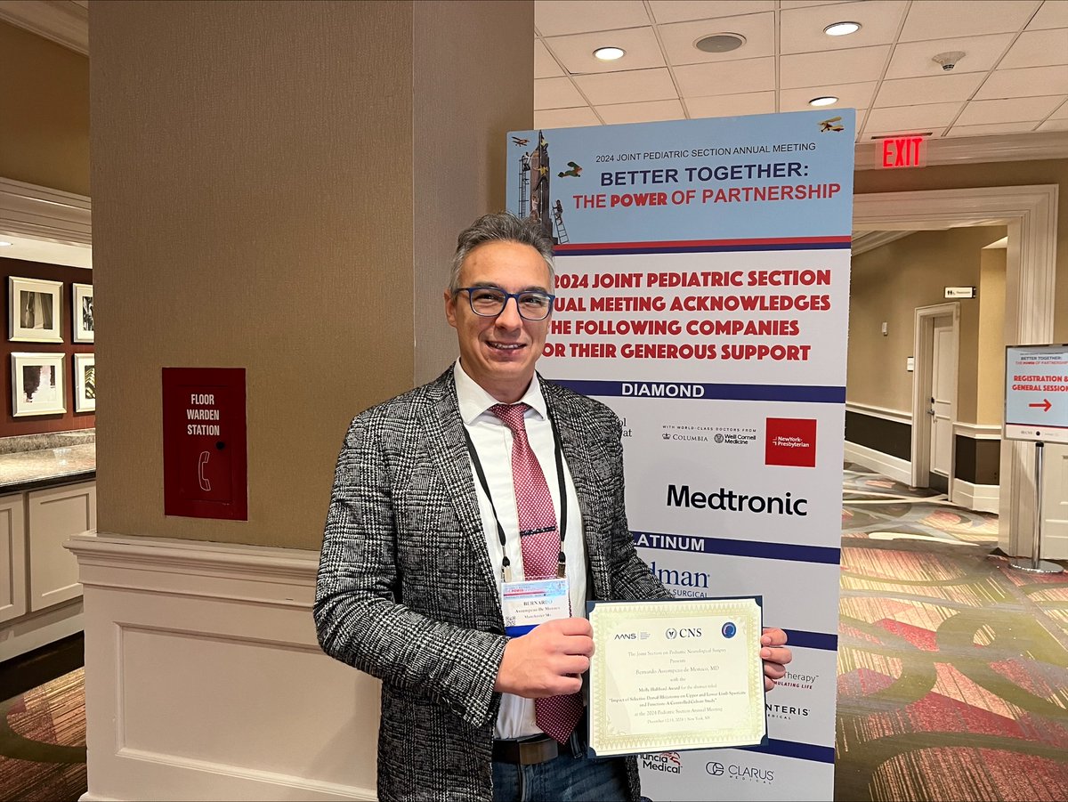 WashU Med Taylor Family Department of Neurosurgery (@washuneurosurg) on Twitter photo Congratulations to our Pediatric Neurosurgery Fellow Dr. Bernardo de Monaco (<a href="/monaco_neuro/">Bernardo A Monaco</a>) for winning the Molly Hubbard Award (aka Best Presentation) at the 2024 <a href="/PedsSection/">AANS/CNS Peds Section</a>! Congratulations to our Pediatric Neurosurgery Fellow Dr. Bernardo de Monaco (<a href="/monaco_neuro/">Bernardo A Monaco</a>) for winning the Molly Hubbard Award (aka Best Presentation) at the 2024 <a href="/PedsSection/">AANS/CNS Peds Section</a>!