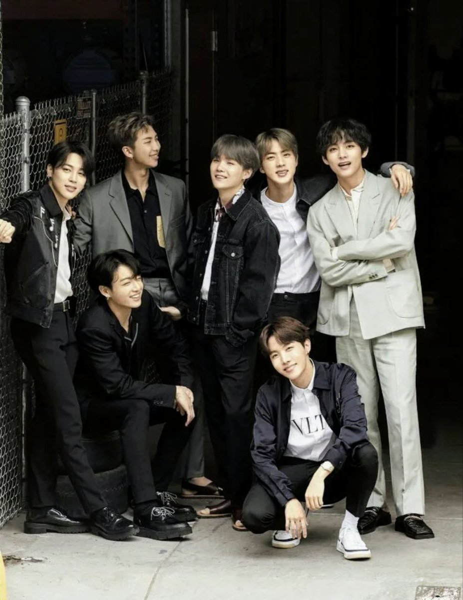 Anastasi1361799's tweet image. #WeAreTogetherBulletProof
#다괜찮아질거야
#apobangpo #purple #borahae #bts #ot7 #ot7bts
#btsarmy
#BTSisFamily
#WeLoveVMinKook
#BTS_IS_7 #BTSisSeven #BTSis7