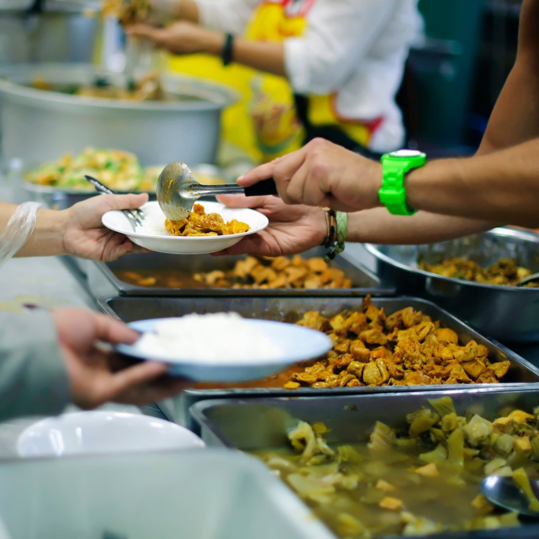 WelshGovernment's tweet image. People in Wales should not have to worry about putting food on the table this winter.
 
We’re providing an extra £1.7m to help those in the most need over the festive period—and support community projects working to tackle the causes of food poverty.

gov.wales/17-million-sup…