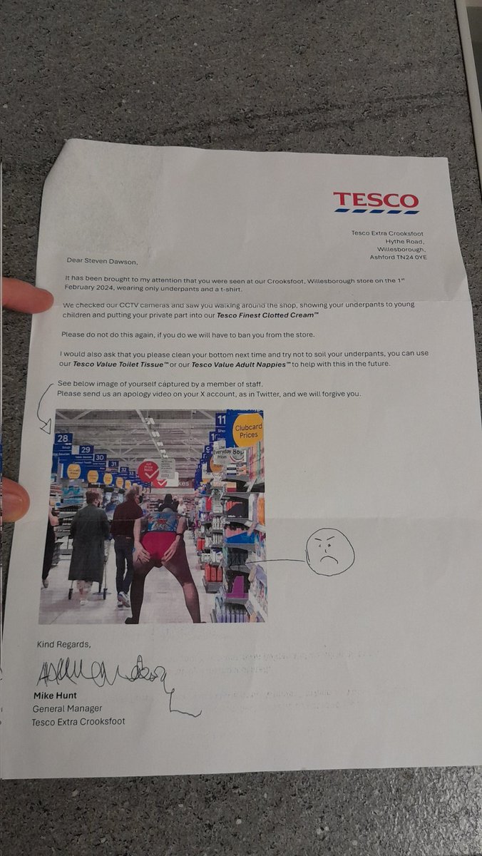 Minitom0FFICIAL's tweet photo. @CraigCornflakes these are the leaflets i was handing out in tescos to warn people about that troublemaker stevend, which he is. https://t.co/H6eN5Qrz6u