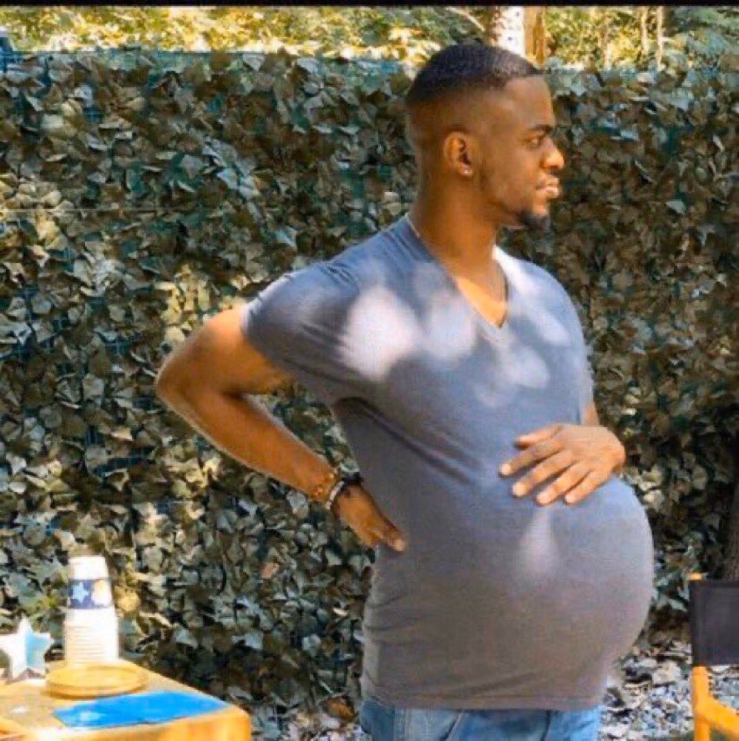 aviGodspeed's tweet photo. @bugschanty This photo throw me off tell bad..
I can’t stop laughing 😂😂😂😂 https://t.co/0YAep8ayAm