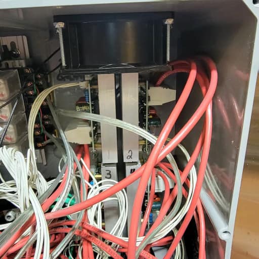 HiProofProducts's tweet photo. We’re busy at work today! 👏🏻
➡️Wiring a quad controller
AND
➡️Finishing a copper double wound coil
Ready to order your home distilling supplies and start the New Year off right❓
Visit our online store to see everything we have to offer! 💻 https://t.co/XjTLrlHG7b