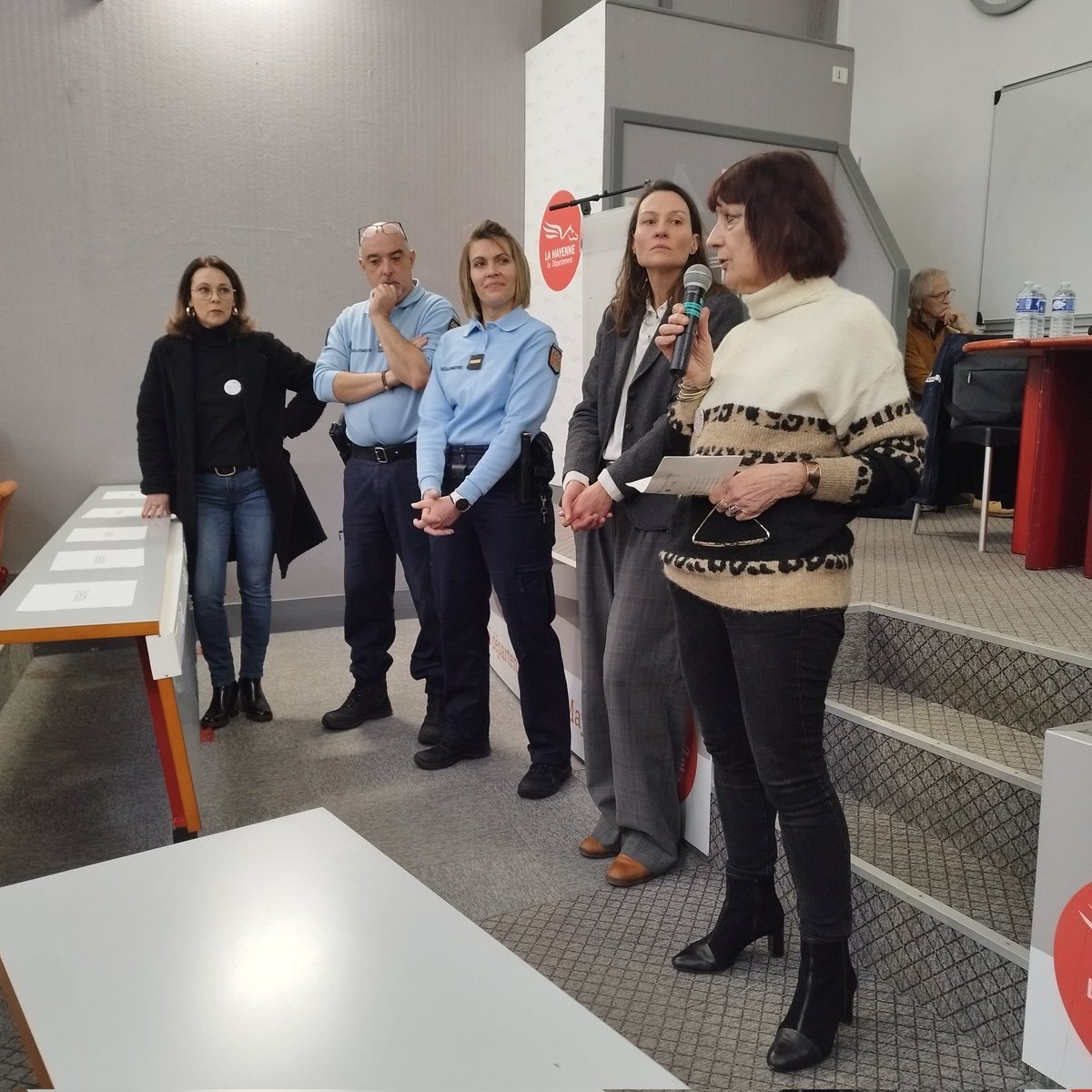 mlclavreul's tweet photo. Merci à @ComiteFS53 pour l'organisation du colloque "L'inceste, une grammaire du silence et de la domination" et pour les nombreuses actions menées toute  l'année pour lutter contre toutes les formes de violences faites aux femmes et aux enfants à @Laval_la_Ville et @lamayenne https://t.co/FeOGy2OZyd