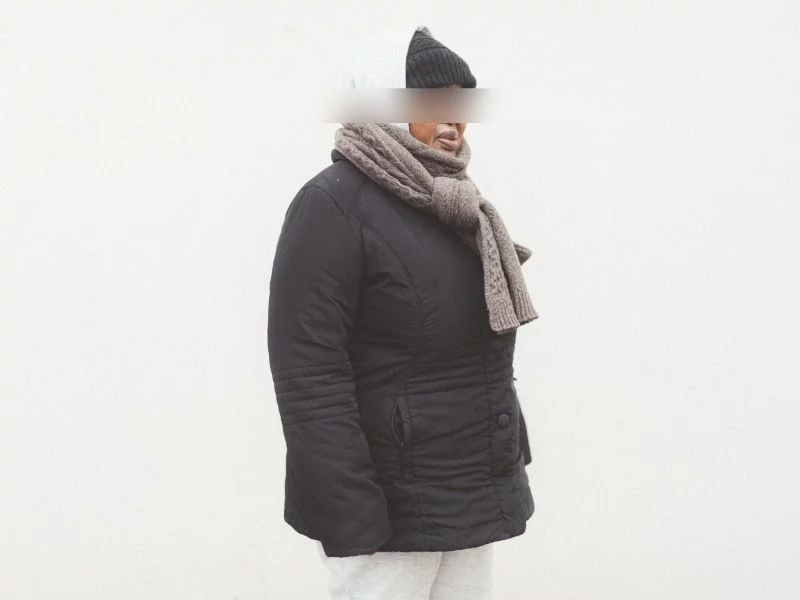 C'est le fichier de la HONTE : <a href="/Disclose_ngo/">Disclose</a> révèle que 467 femmes ont été laissées à la rue à #Lyon par l'<a href="/OFII_France/">Office Français de l’Immigration et Intégration</a> depuis 2023

À la gare Lyon Part-Dieu, vous avez peut-être déjà croisé Ana*, 67 ans, qui a fui l'Angola. Blessée, elle dort à la rue. 🔽
disclose.ngo/fr/article/a-l…