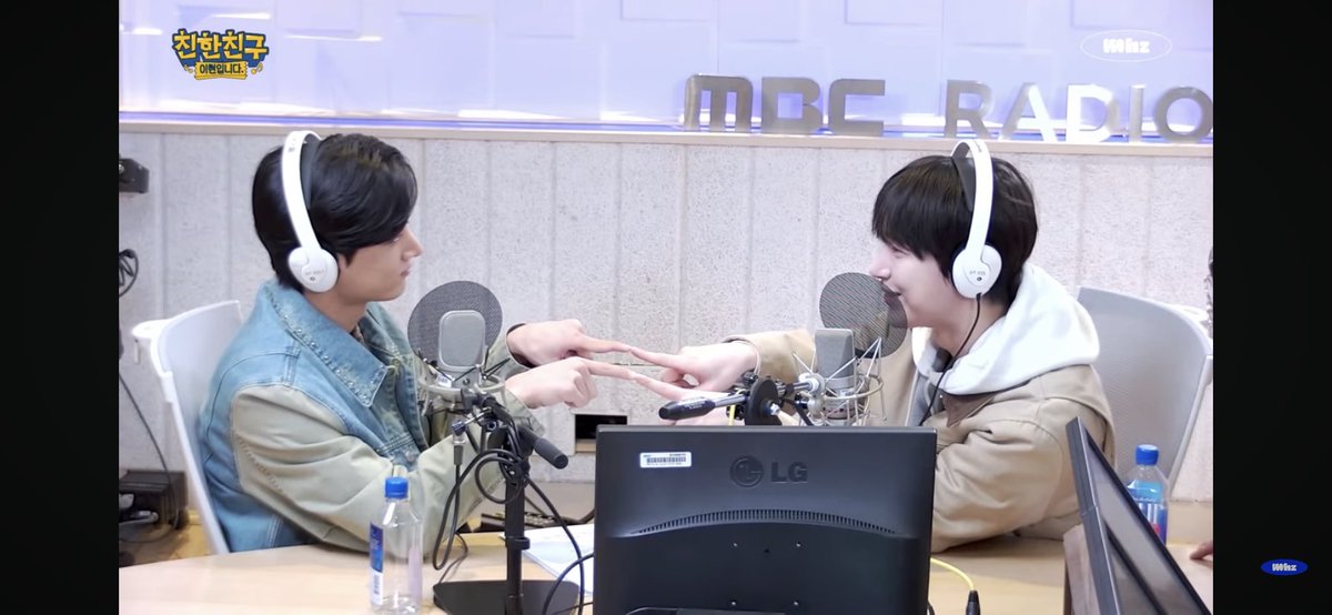 marieel_sl's tweet photo. @ENHYPEN jay and Sunoo are everything, they are very good and funny.

SUNOO BEAUTIFUL COVER
#BeautifulLifeWithSUNOO
#엔하이픈_선우 #SUNOO https://t.co/Wvrcd05r8W