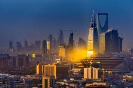نثمّن كأكاديميين ومهندسين ومعماريين القرار الصادر اليوم من #مجلس_الوزراء الموّقر بخصوص اعتماد #سلم_رواتب_الوظائف_الهندسية الجديد والذي سيكون له الأثر الكبير في الارتقاء بالمهن الهندسية والتعليم الهندسي مما سينعكس ايجاباً على المشاريع الهندسية والتنموية والبنى التحتية في المملكة.