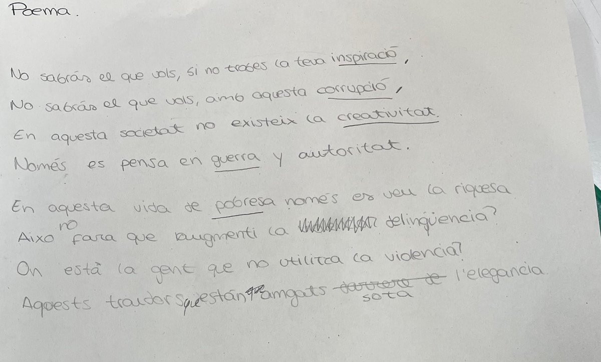 jboschca's tweet photo. I enllestim l'any 2024 amb la presència de la premiada @BlancaLlumVidal que ha acompanyat els nois i noies amb allò que els inspira la poesia i allò que els preocupa del món. I amb lectures de poemes i la Víctor Català sobrevolant l'aula. Meravellós! 🩵   
#Lartdelapresència https://t.co/Lmeuj8udQM