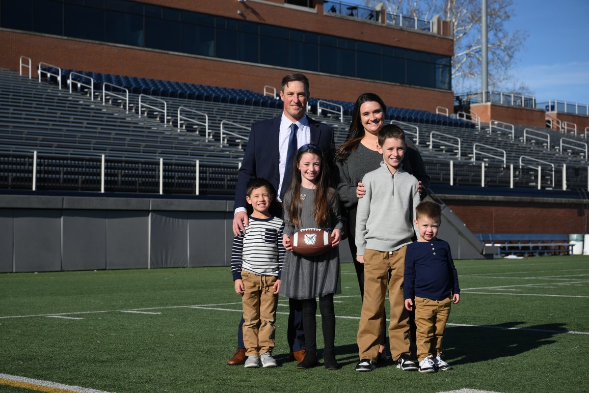 ButlerUFootball's tweet photo. Welcome, @coachklynch and family! https://t.co/ElnCrKoGAH