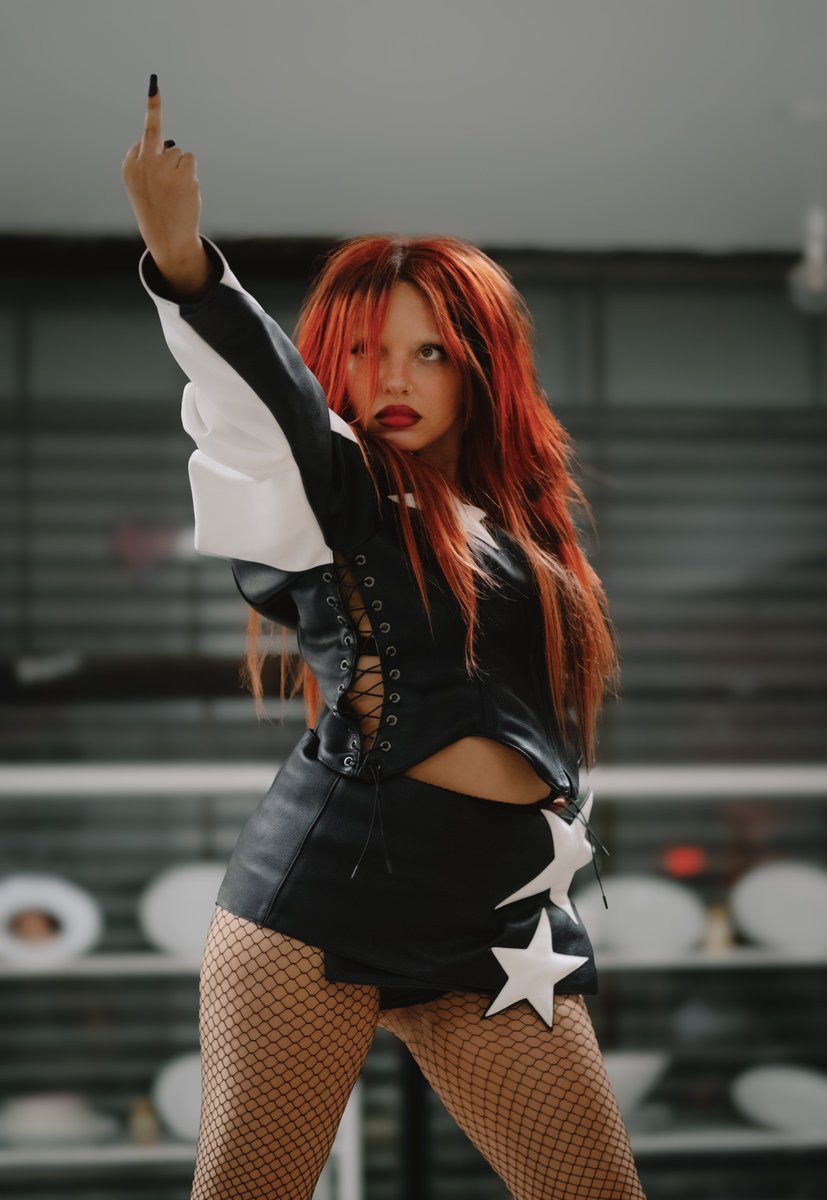 jadethirlwall's tweet photo. 2025 is the Year of the IT girl.
Pre-save now 💋⭐️💞
https://t.co/cVpG0EOgjE https://t.co/tLrSEh515J