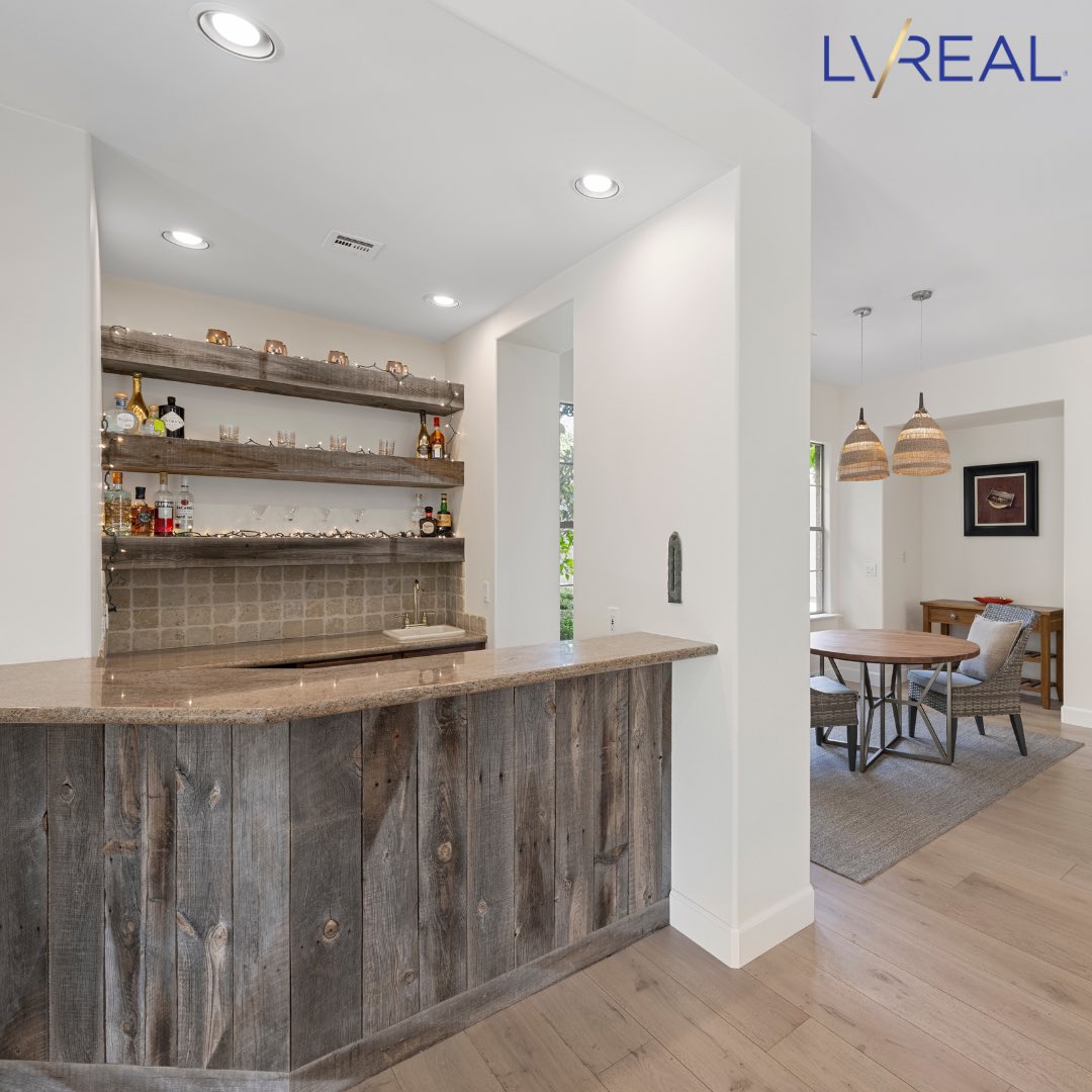 LVREAL's tweet photo. Hosting holiday parties this year?🍽 Transform your home into the ultimate entertainment space with a stylish home bar. Cheers to this one being under contract!🎉
Contact us today!
☎️702-780-REAL
✉️info@lvreal.com
B.0144505
Maureen Robison
LVREAL https://t.co/oFRuNPPezE
