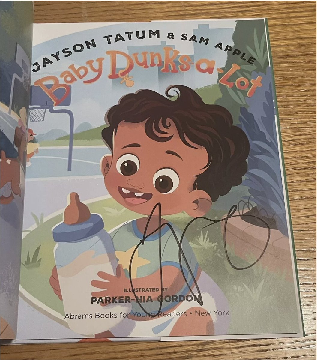 Sam_Apple1's tweet image. Win a Jayson Tatum-signed, 1st-edition of Baby Dunks-a-Lot!  ☘️🏀🍼

👉 To Enter: Retweet [this original post] with the words: "Win a Jayson Tatum-signed copy of Baby Dunks-a-Lot! ☘️🏀 🍼"

👉Enter by Thurs, 12/19, 11:59 pm (EST). Winner notified via DM. Arrives before Christmas!