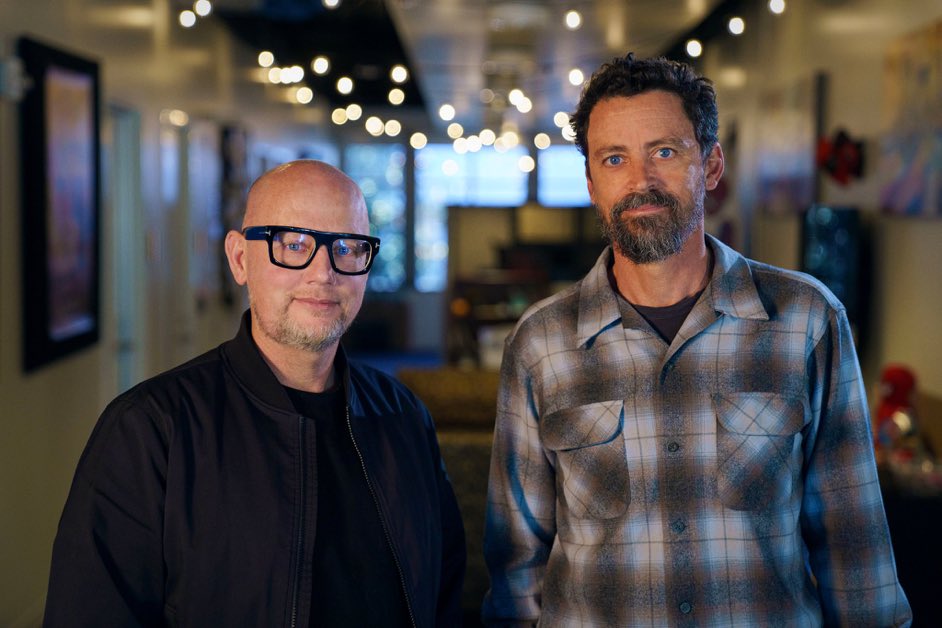 BeyondSVUpdates's tweet photo. Bob Persichetti and Justin K. Thompson will be directing #SpiderManBeyondTheSpiderVerse 

(via @DEADLINE) https://t.co/7VSnH3Zlej