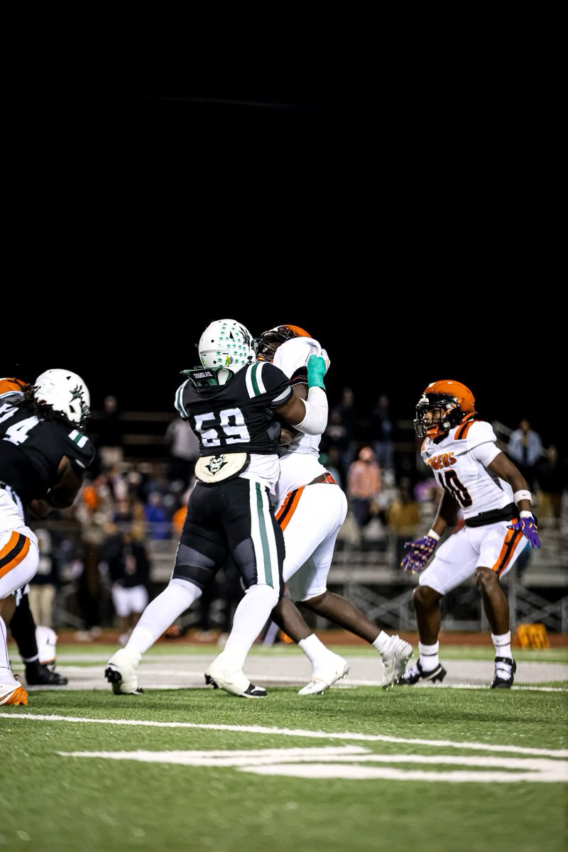 DeAndre Riley (@deandreriley3) on Twitter photo Right Guard/ Right Tackle
2nd Team All District Offensive lineman
Class Of ‘25 ‼️
(can play both sides of the ball)
<a href="/CoachHolland_/">Hansoni Holland</a> <a href="/coach__dwill/">Donald Williams Jr, M.Ed.</a> <a href="/BIGCOACHO_/">COACH O 🦍</a> <a href="/__PHSFootball/">Plaquemine High Football</a>
hudl.com/v/2REN2F Right Guard/ Right Tackle
2nd Team All District Offensive lineman
Class Of ‘25 ‼️
(can play both sides of the ball)
<a href="/CoachHolland_/">Hansoni Holland</a> <a href="/coach__dwill/">Donald Williams Jr, M.Ed.</a> <a href="/BIGCOACHO_/">COACH O 🦍</a> <a href="/__PHSFootball/">Plaquemine High Football</a>
hudl.com/v/2REN2F