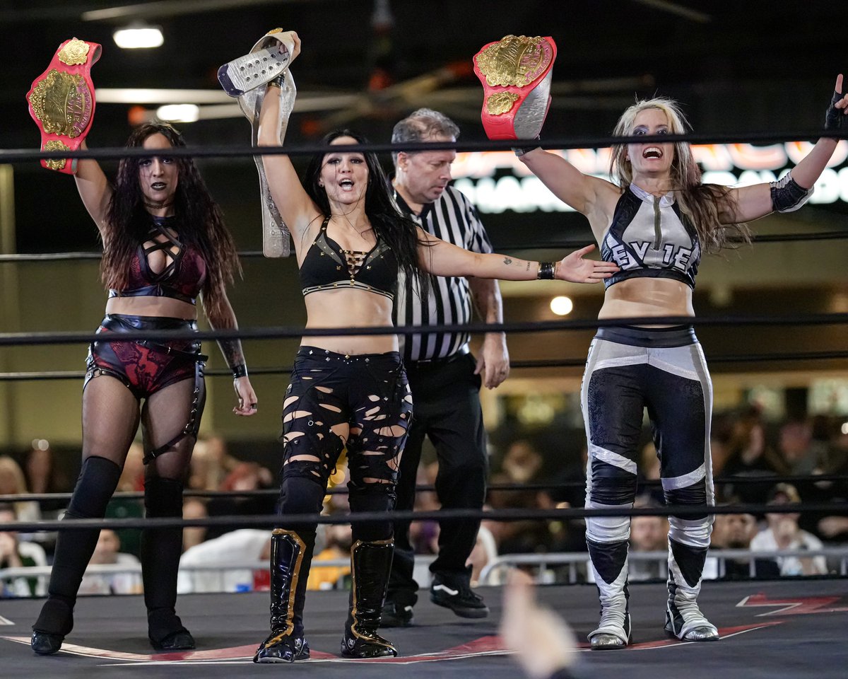 edwinc1017's tweet image. 📸 @labravaofficial @RealIvelisse #EvieDeLaRosa #WWN #BattleForTheBelts #ShineWrestling #WomensWrestling