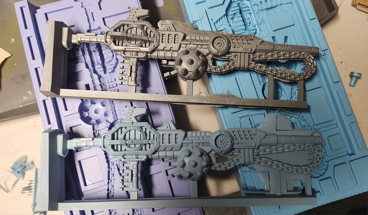 ▲ƶιʍ ▼ɛɴʞʂ†▲ (@azimvenksta) on Twitter photo Haslab Deathsaurus G1 toy style gun testshots. Haslab Deathsaurus G1 toy style gun testshots.