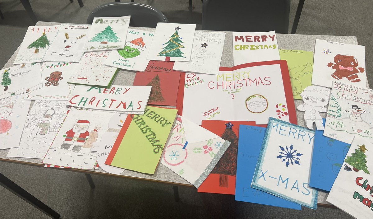 cbeerclasswork's tweet image. Our amazing @StMungos_Eng s1 classes made some fantastic Christmas cards. This year the cards were handed to the wonderful @stmungosfia to be used in this years boxes to spread joy around our community. It was also fantastic opportunity to show our @StMungosFalkirk values