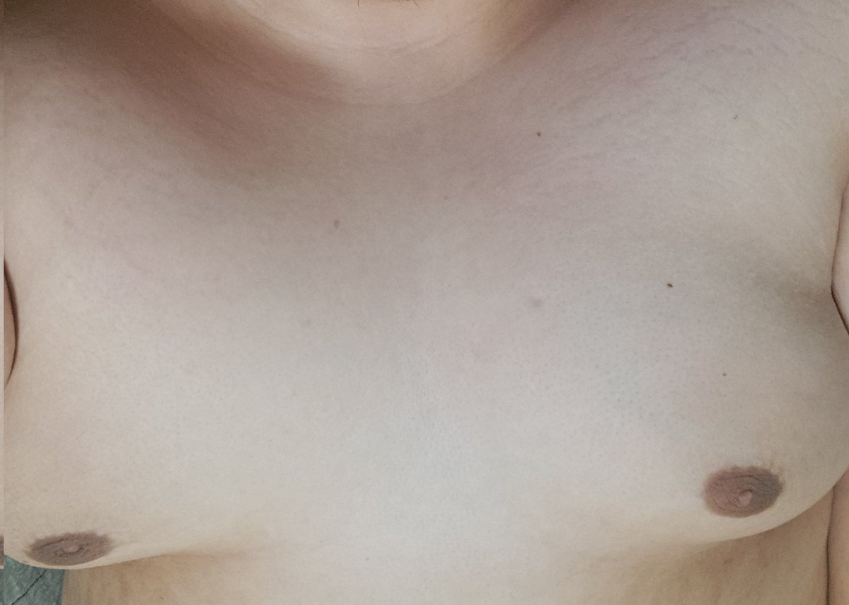 뭔가..경험은 한번밖에 없는데
앞뒤로 ㅈ 물고 여러가지 해보고 싶다.. ..  뚱뚱하고 가슴큰 뚱바텀 2대1로 괴롭혀주실 탑형들 ..?
부산이면 연락해서 텔잡고..고고?

#뚱ㄱㅇ #뚱바텀 #쓰리썸 #바텀 #ㅇㄴ #ㅇㄹ #ᄃᄄ