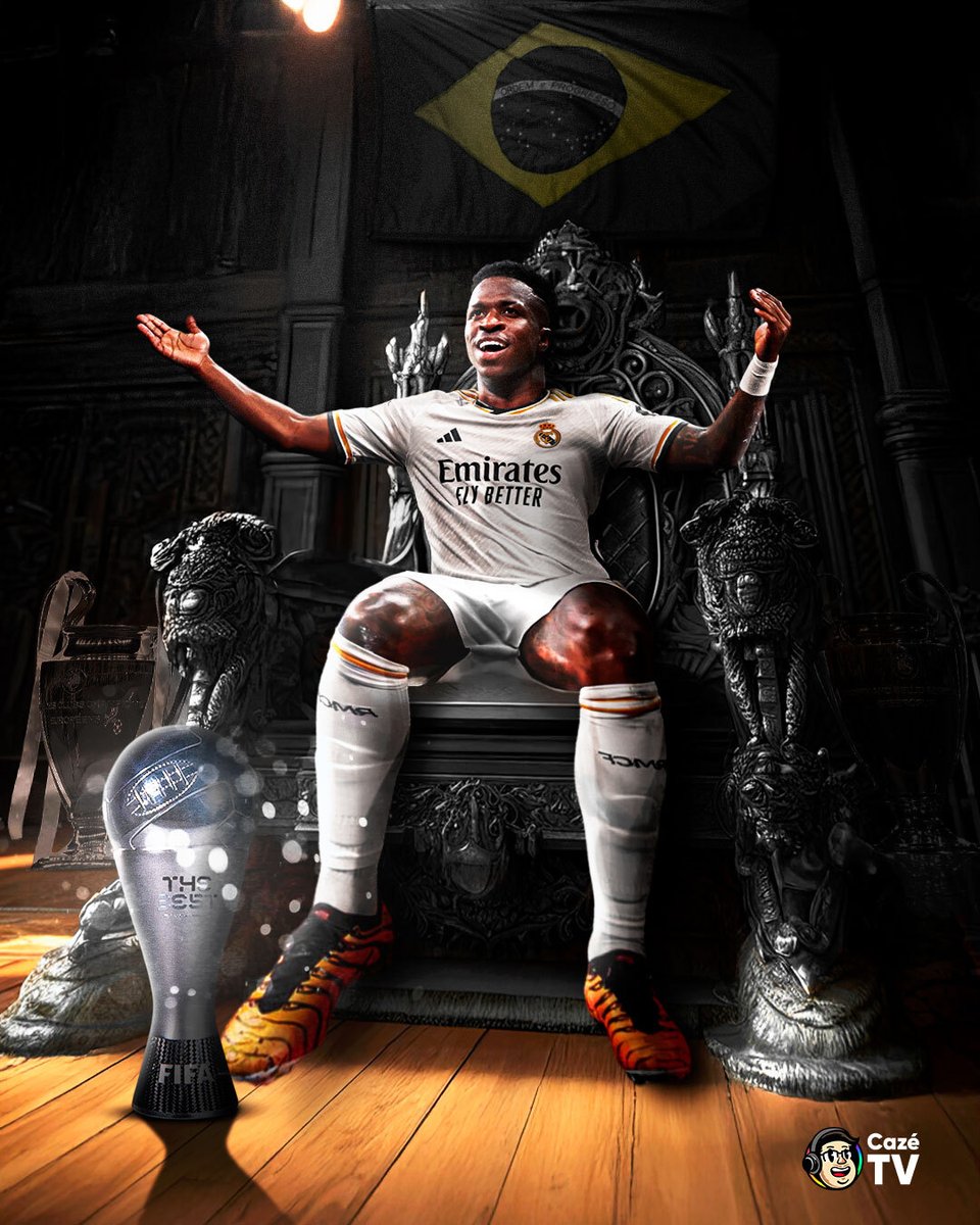 CazeTVOficial's tweet photo. ABRAM ALAS PRO REI! 👑👑👑 A MAJESTADE ESTÁ COROADA COMO SEMPRE MERECEU. SENHORAS E SENHORES, EIS VINICIUS JOSÉ PAIXÃO DE OLIVEIRA JÚNIOR, O MELHOR JOGADOR DO PLANETA TERRA. 🏆🌍

#FIFATheBest #ViniJr https://t.co/jbczUKZqJJ