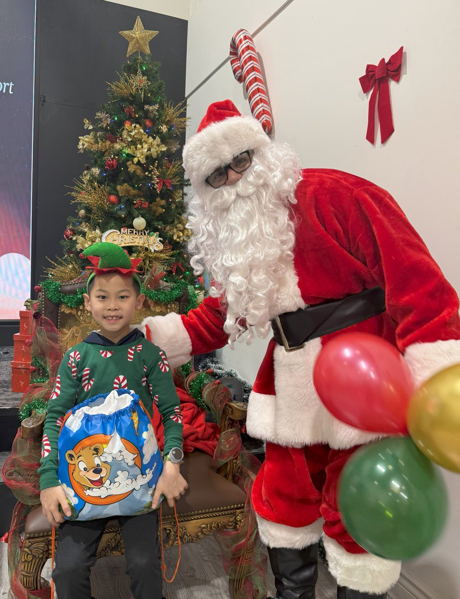 Afrocanadianinc's tweet image. 🎄Gift a Christmas 2024 was pure magic! 🎁
Huge thanks to our amazing sponsors—J.D. Irving (Royale), @eatmandarin, @HondaCanada , @NiagaraParks , @agotoronto , @RipleysAquaCA , @FarmBoy , @TD_Canada &amp;amp; @brandedbites spreading joy this holiday.

#GAC2024 #afrocanadiandevelopmentinc