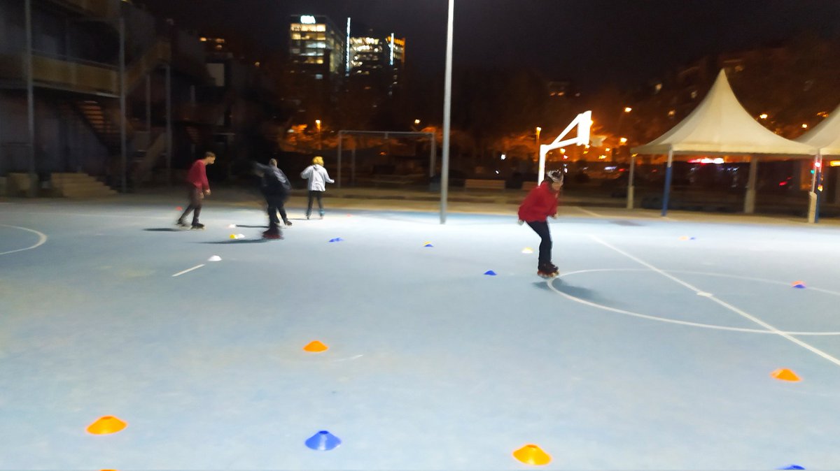 ✅Aquesta tarda s'ha realitzat la primera prova d'accés de tècnics d'esport en la disciplina de freestyle inclosa en la federació de patinatge <a href="/FCPatinatge/">FCPatinatge</a> <a href="/esportcat/">Esports</a> 
✅ 12 alumnes que iniciaran el procés formatiu el proper mes de gener
#ROPEC 
<a href="/Quim_Pastor/">Quim Pastor Esqueu</a>