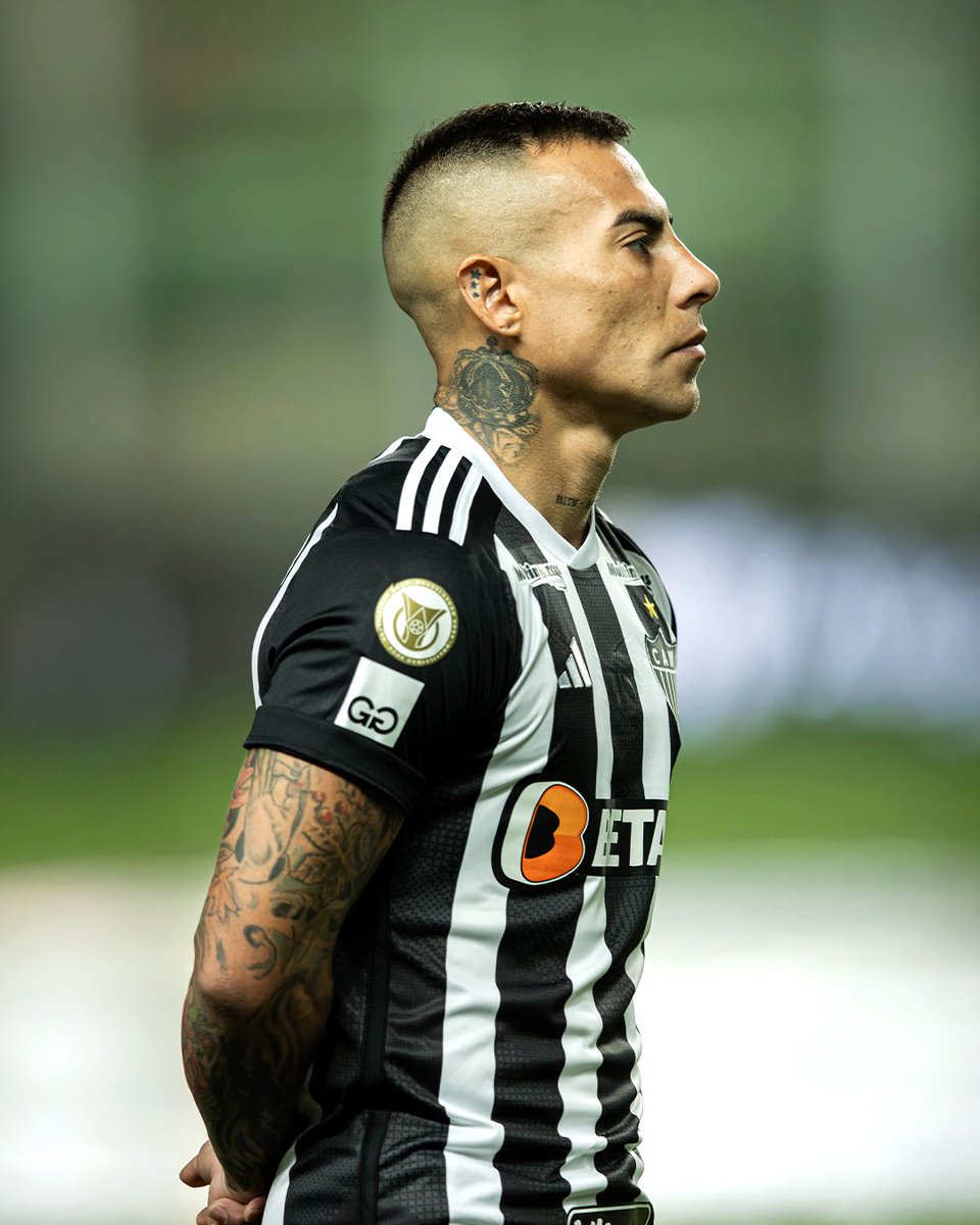 Em final de contrato, Eduardo Vargas não será mais jogador do Galo.  

No Clube desde 2020, o chileno participou das conquistas de 4 Mineiros, 1 Brasileiro, 1 Copa do Brasil e 1 Supercopa. Com a nossa camisa, foram 167 partidas e 33 gols marcados. 🏆⚽️ 

Obrigado, Edu! 🇨🇱