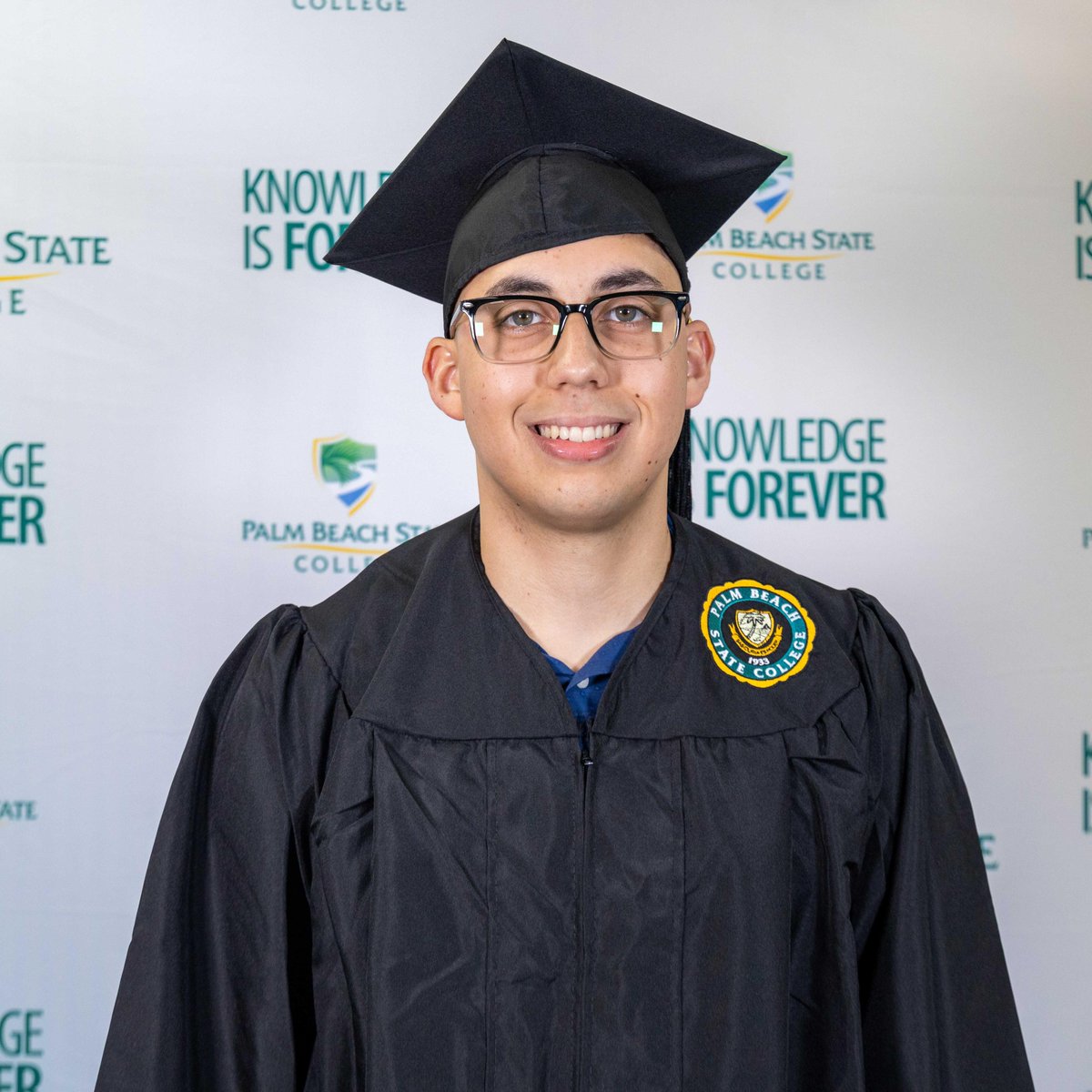 PBStateCollege's tweet image. Whenever Wladimir Parlenko drove past PBSC’s Lake Worth campus, he'd think to himself, ‘I’m going to study there’. Six years later, he graduated with an Associate in Science degree in #EngineeringTechnology and a full-time job offer. bit.ly/3ZJfGf7

#PBSCgrad #MyPBSC