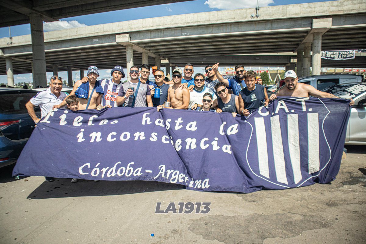 la1913com's tweet photo. 📷#BuscaT en las fotos de #La1913!
⚽En La fecha 27 de la Liga Profesional 2024, #Talleres ante #Newells acompañado de su gente. ¡EsTamos locos!
🎞️Mirá el link completo en nuestra página web https://t.co/JSu6sfZPFv https://t.co/k6hVRTSoQB