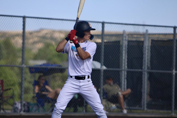 CityMonarchs's tweet photo. Easton Smith @east_r9 is a 2026/OF-INF/Circle HS/runs a 6.5 60 had a good 3 weeks swinging the bat winning the @ESUBaseball hitting league with a total of 303 point. Kid can flat out run and obviously swing it. https://t.co/wsr08E62Ih
