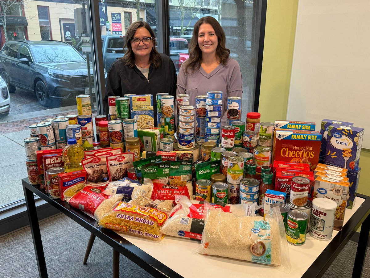 Shoutout to the incredible DELMAR team and our amazing neighbors at APS for coming together to make the 2024 Drive Away Hunger Food Drive a huge success!  Thank you for being part of this meaningful mission!

#fighthunger #givehope
#driveawayhunger #endhunger