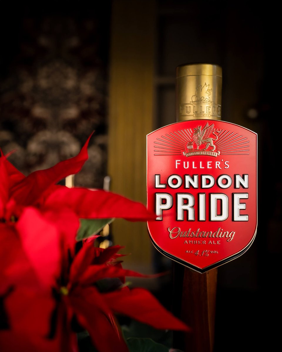 Nothing says Christmas like a poinsettia and a perfect pint! 🎄🍺

#FullersLondonPride #DrinkResponsibly