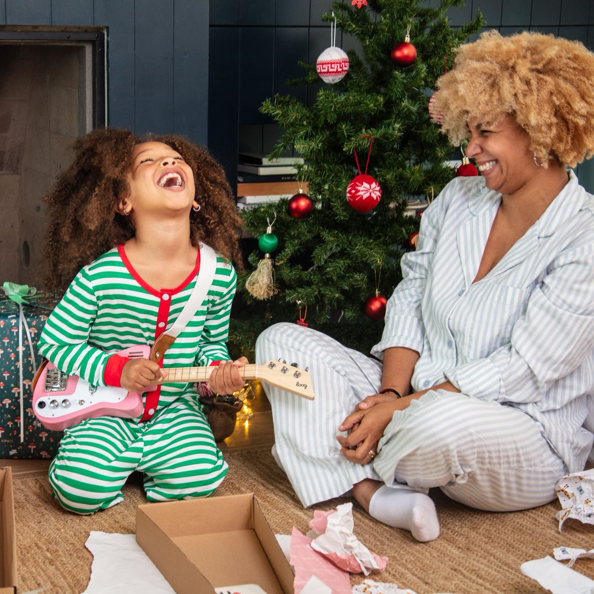 Loog Guitars tweet media