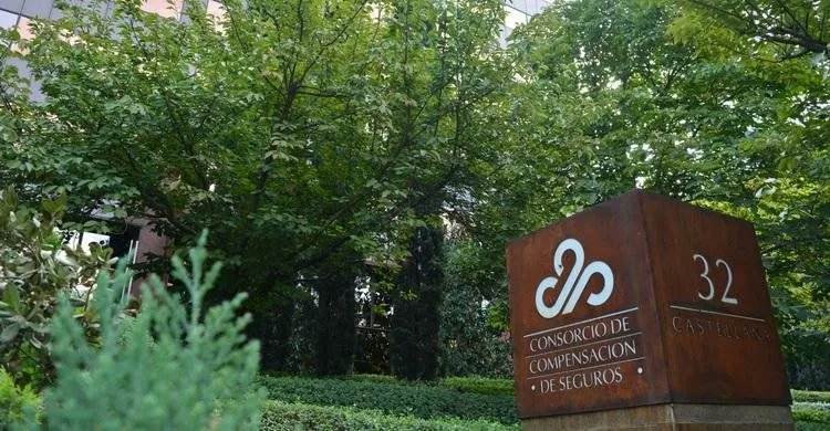 El <a href="/consorseguros/">CCS</a> cumple 50 años con una prueba de fuego: tramitar las indemnizaciones por los bienes asegurados afectados por la DANA. Ya ha abonado más de 300 millones  y ha multiplicado su personal para hacer frente a la catástrofe. Desde aquí nuestro aplauso. 👏👏👏