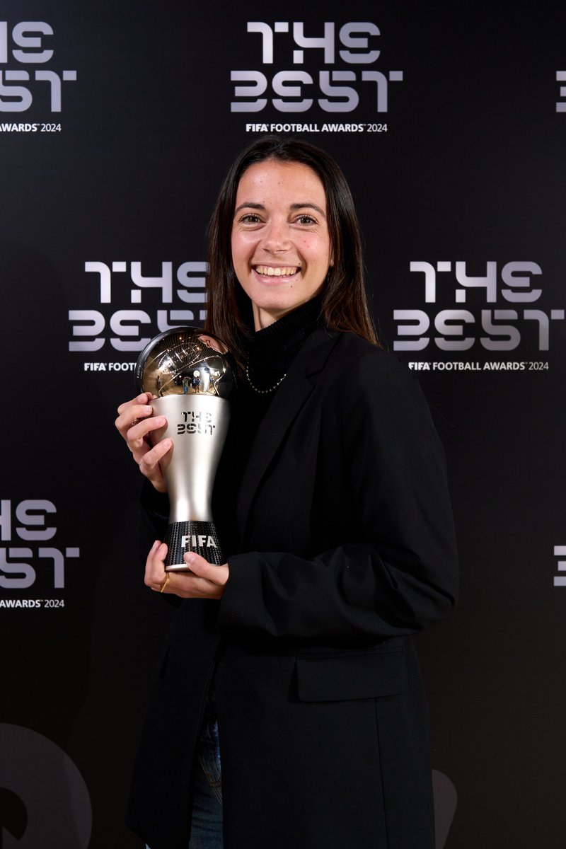 FCBfemeni's tweet photo. El segon consecutiu! 👏 https://t.co/VmHpULZxfo