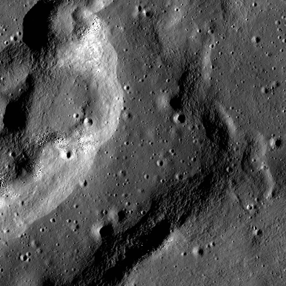 <a href="/NASA/">NASA</a> <a href="/Firefly_Space/">Firefly Aerospace</a> 4/ Watkins says multiple payloads onboard will be studying lunar dust (regolith) and how it can impact "mechanical components, Earth-based materials... and human health."
