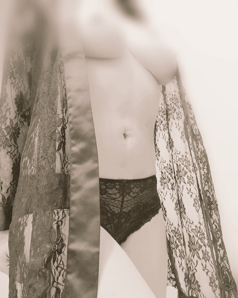 İyi akşamlar aşklar 
#liseliifşa #liselisikiş #liseliçıtır #liseliazgınkızlar #liselicıtır #liselikızlar #liseli #evliçift #evlicuckold #turkifşa #Turkish #istanbuleskort #İstanbul