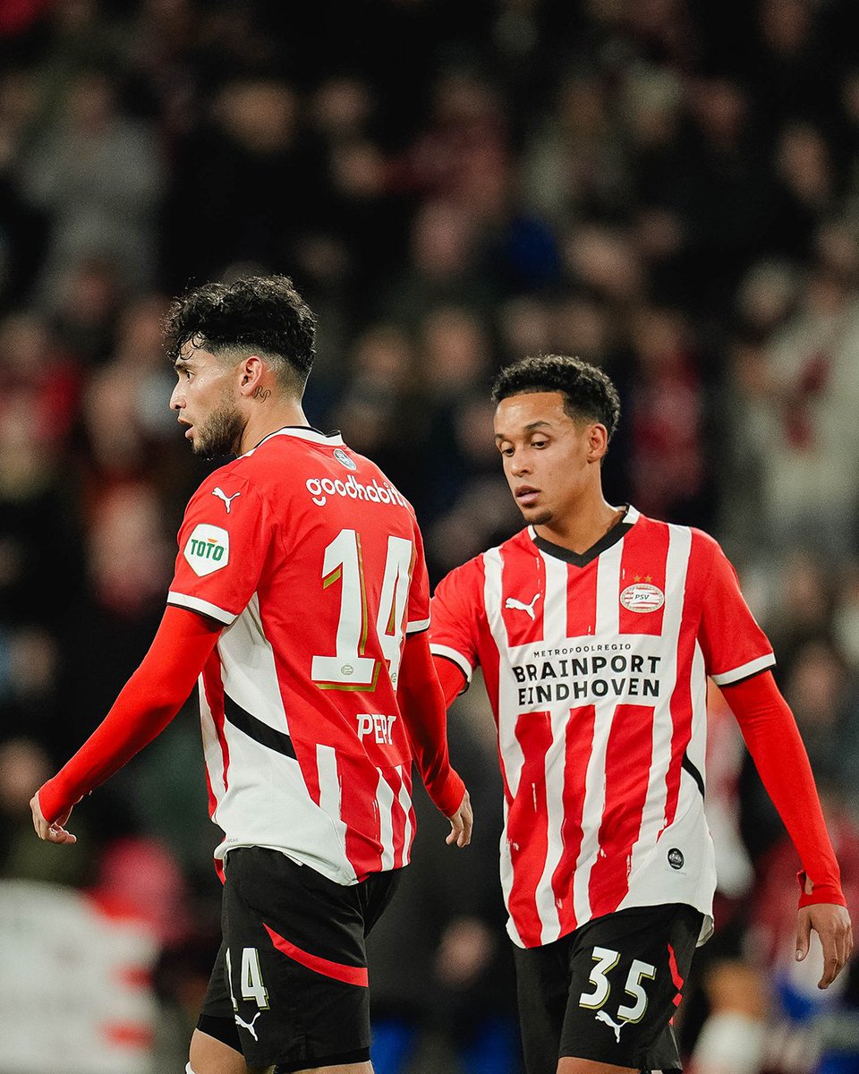 PSV's tweet photo. Ricardo Pepiii 🎶

#PSVHFC 3-0 https://t.co/Bbd7IXw4PZ