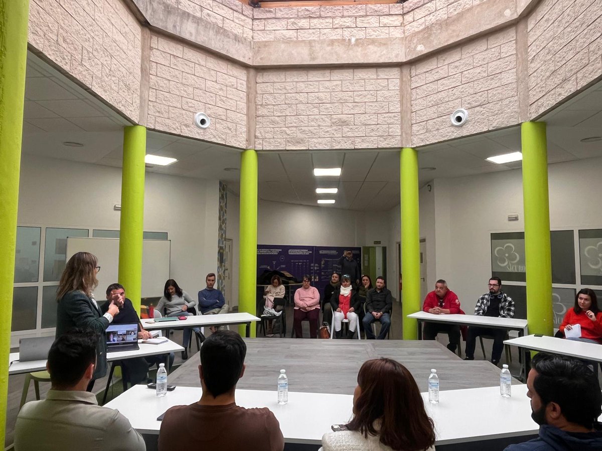 jafsande's tweet photo. Un placer haber podido participar en representación de @viewnext en las jornadas "Diversidad rural y su aportación de talento". Se han tratado temas relevantes como #diversidad y oportunidades en ámbitos como #ciberseguridad, #cloud o #desarrollosw. Gracias a la organización. https://t.co/y6ewlfOU3Y