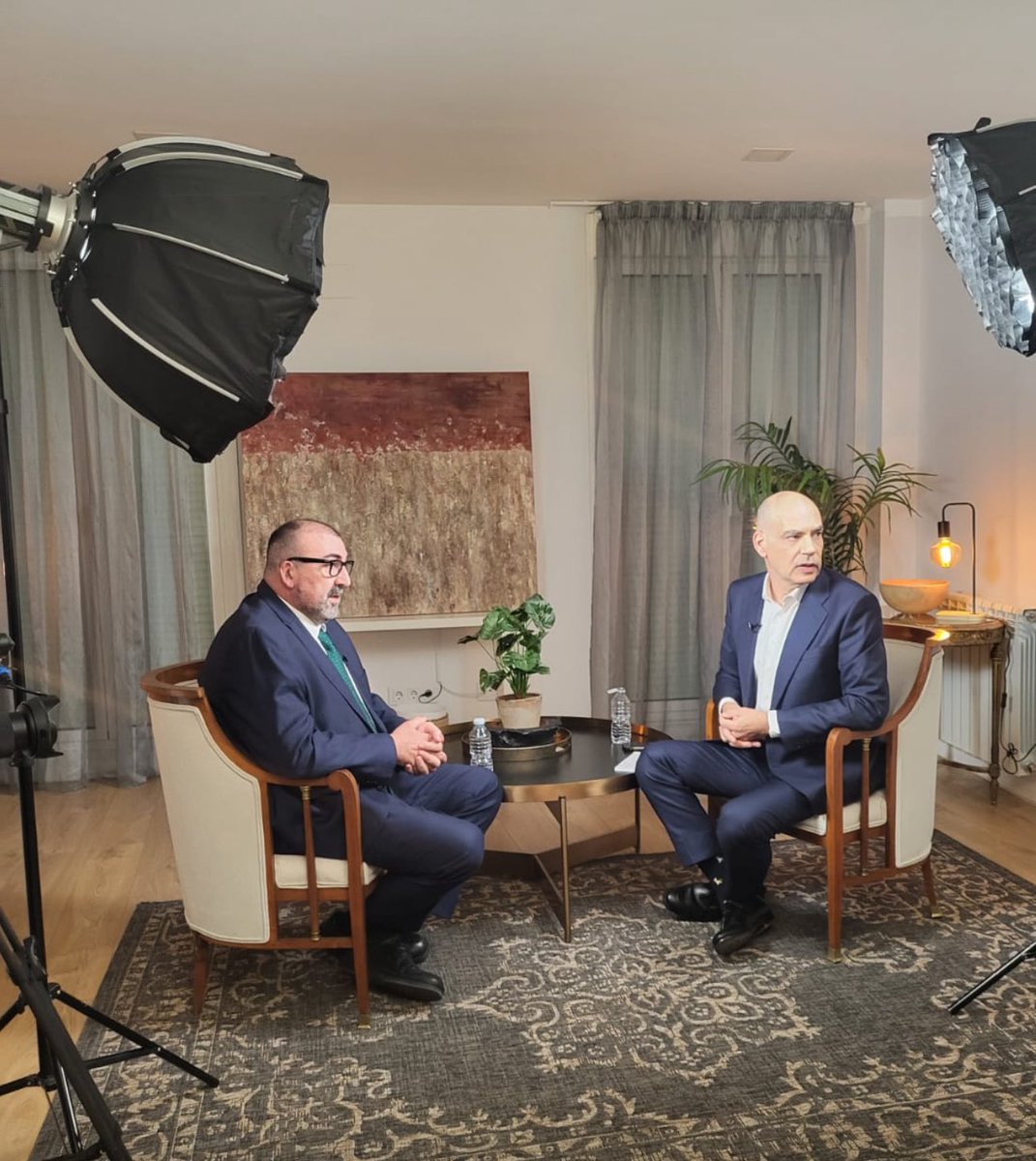 Acabo de terminar de entrevistar a Koldo García tras declarar en el Supremo. Una hora de grabación. La podéis ver esta noche a las 23.00 en <a href="/cuatro/">Cuatro</a> en <a href="/Codigo10tv/">Código 10</a> 
Ha revelado datos inéditos.