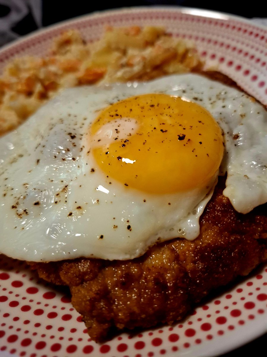 ChasDeller41193's tweet image. Yummmy #chefkinaction