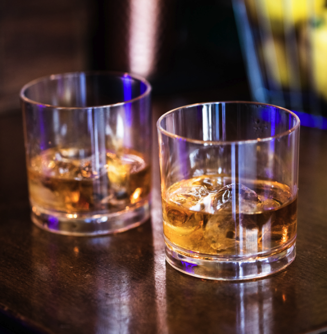 Turgla's tweet photo. 🍷 Raise Your Drink Without the Worry! 🎉 Our polycarbonate drinkware brings all the elegance of glass without the risk of breaking. It’s the perfect solution for bustling hotel bars and holiday banquets! 🎄 

Shop here: https://t.co/8R5tmqLcru https://t.co/ImG8OjxeiE