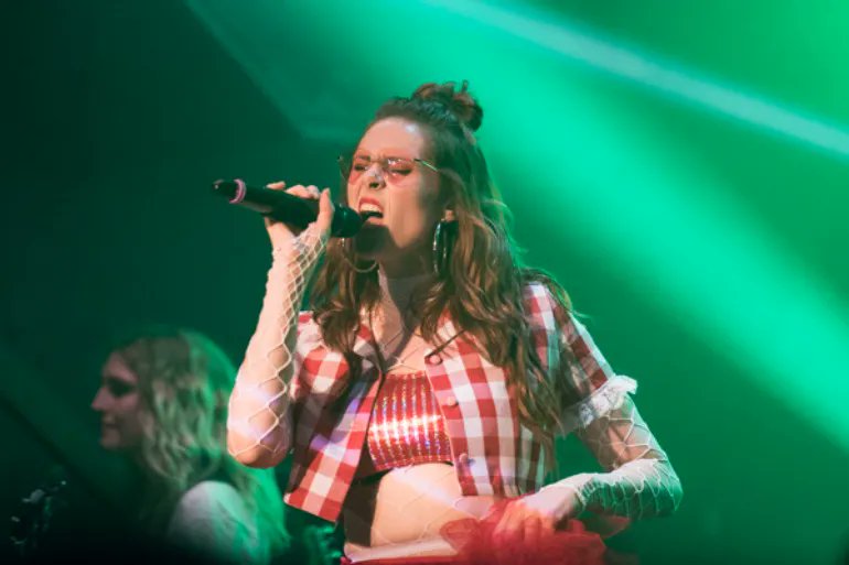 mxdwn's tweet image. .@katenash Protests @LiveNation &amp;amp; @Spotify Headquarters in London, Declares “The Music Industry Has Failed Artists”

music.mxdwn.com/2024/11/30/new…

#katenash #spotify #livenation