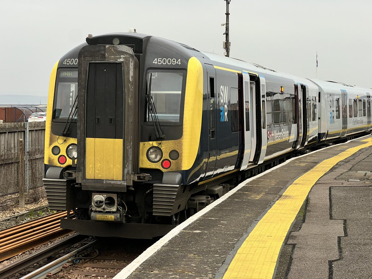 450074 and 450094 at Lymington Pier last week (separate days naturally!) I should have another ride on the 21st before the branch shuts for engineering until the new year.